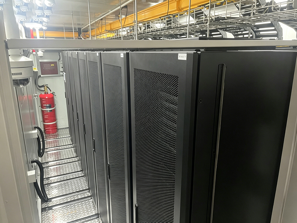 How Claro embraced Attom deep Integration Container MDC to meet high performance telecommunication needs 5 Case Studies Claro Company pic 04